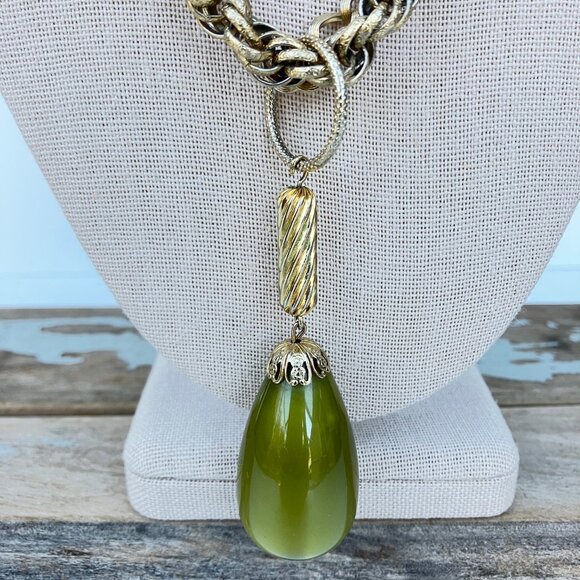 Sarah Coventry Green Lucite Double Link Strand Moon Glow Drop Necklace - Picture 5 of 16